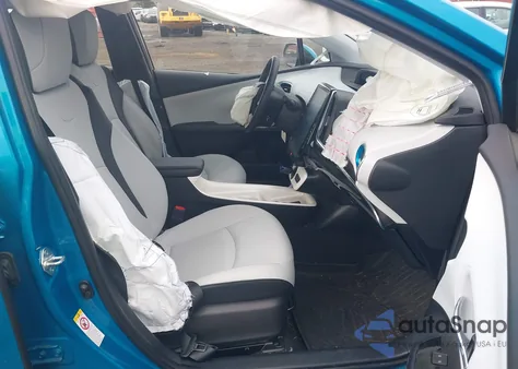 2017 Toyota Prius Prime Advanced из США, поврежденный, VIN JTDKARFP7H3005544